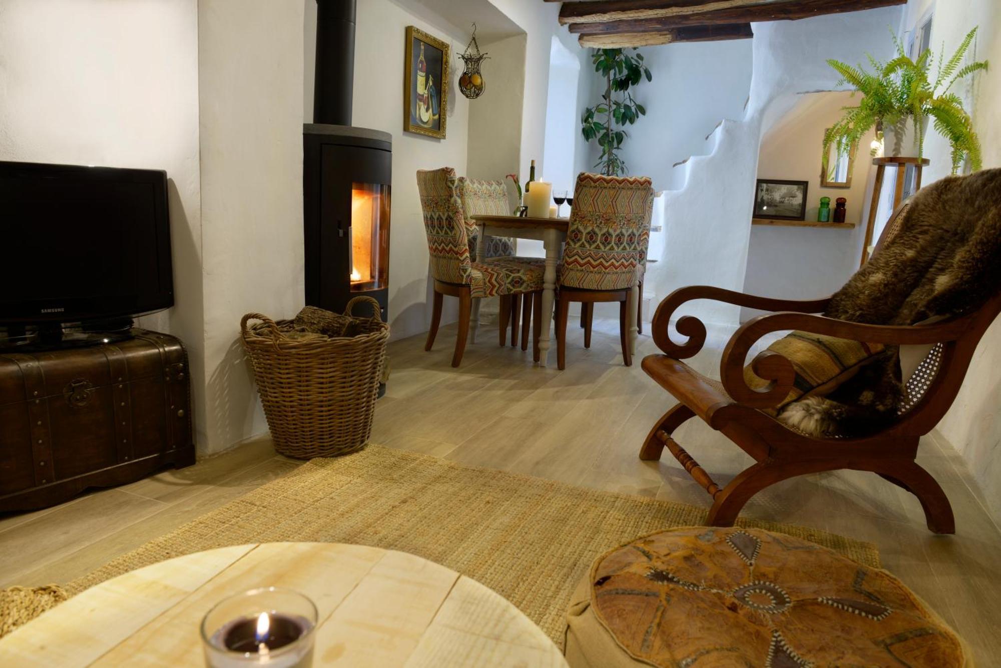 Casa Mona- Andalucian Mountain Village Getaway Guejar Sierra Exterior photo