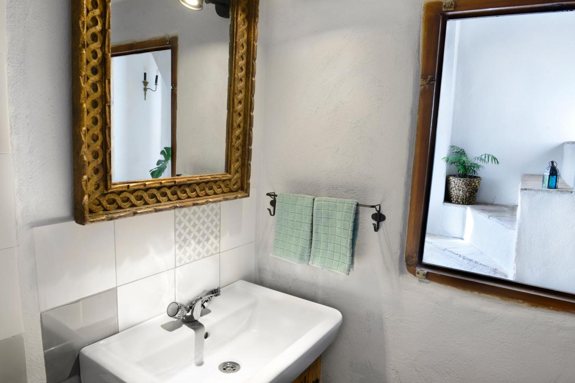 Casa Mona- Andalucian Mountain Village Getaway Guejar Sierra Exterior photo